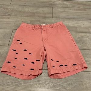 Vineyard Vines Salmon Men’s Shorts Size 32 with Fish - Great Shape Rarely Worn